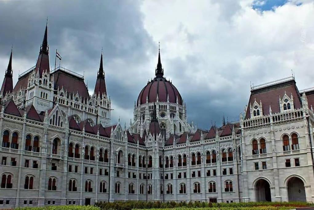 1#Parliament Sunflower Apartments Room Budapest Exterior foto